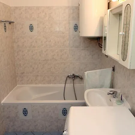 Appartement Avec 2 chambre *